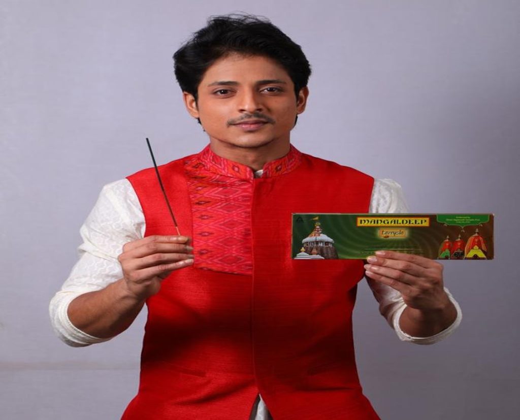Odiya Superstar Babushaan Mohanty, the New Brand Ambassador of ITC’s Mangaldeep Agarbattis